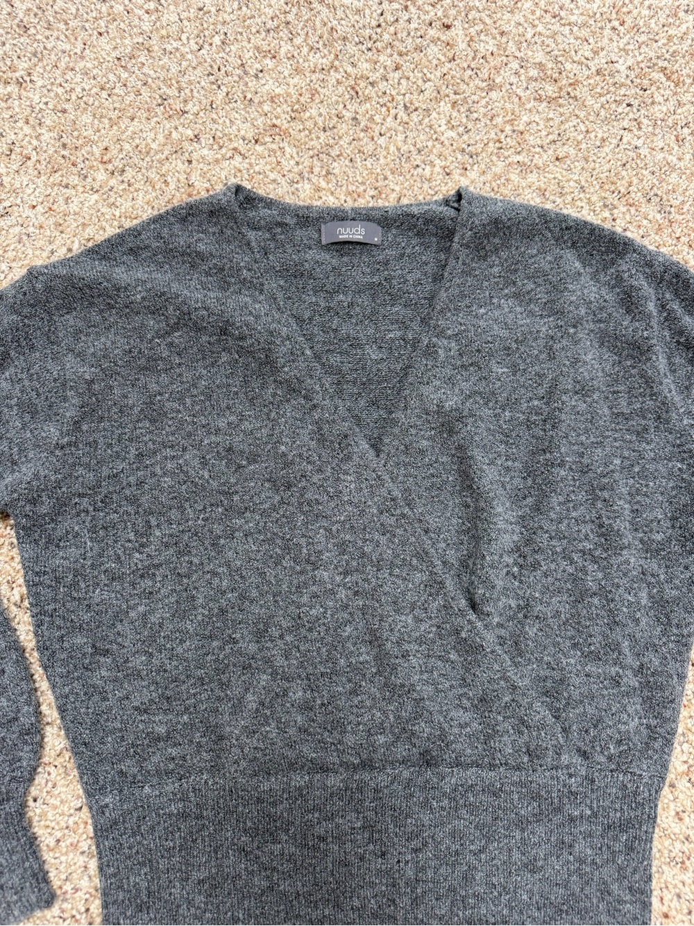 nuuds Women's Charcoal Gray V-Neck Sweater
